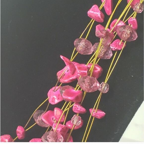 ARTISAN Layered Multi-strand Stone Chip & Wire Necklace - Picture 3 of 6